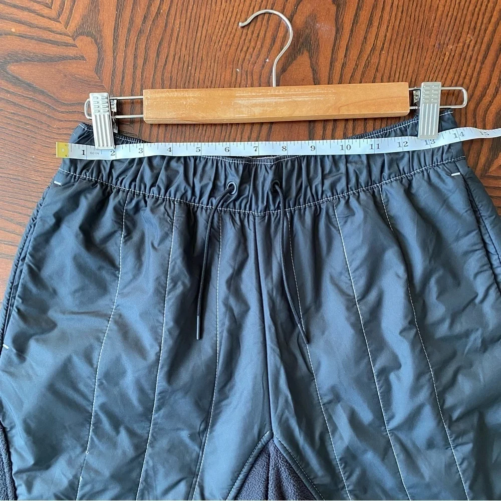 Nike Women’s Pinstripe Black Thermal Joggers – Size Small very warm and soft - Picture 10 of 15